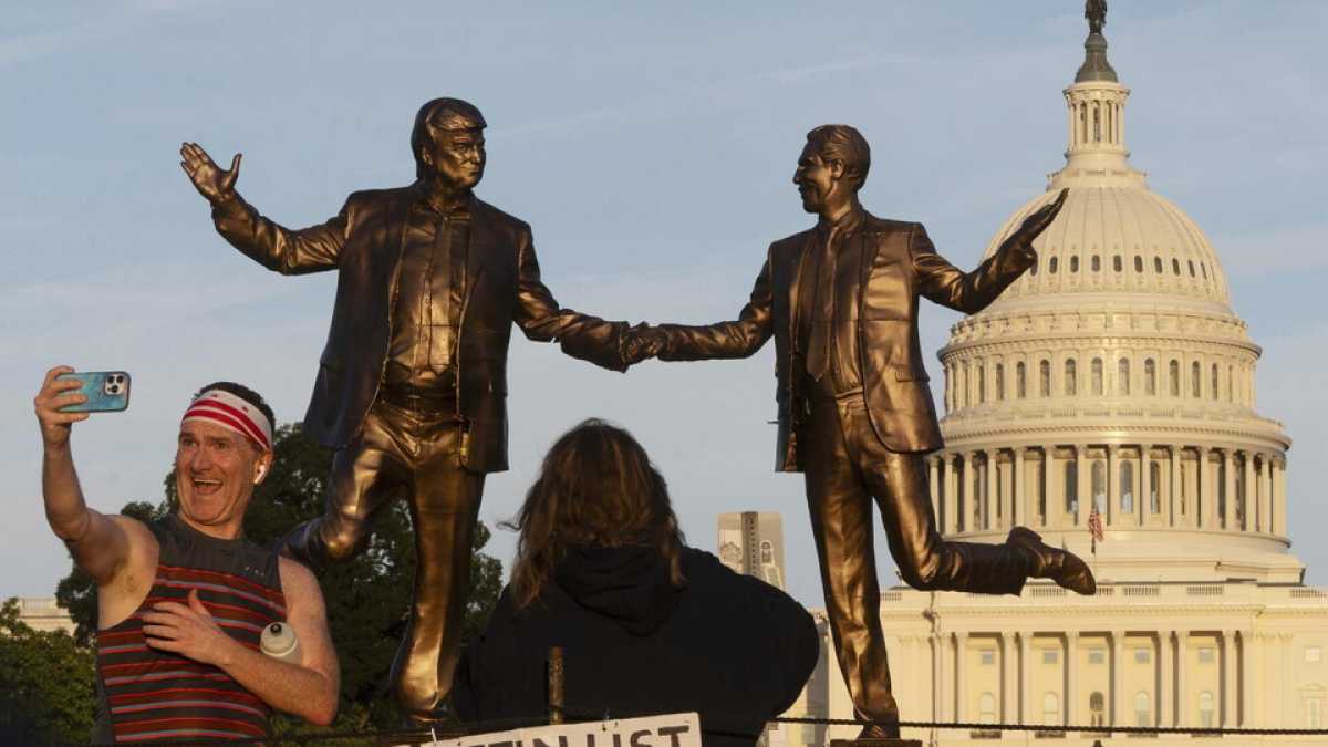 Immagine di I messaggi globali di Epstein ora fanno sbadigliare i Maga