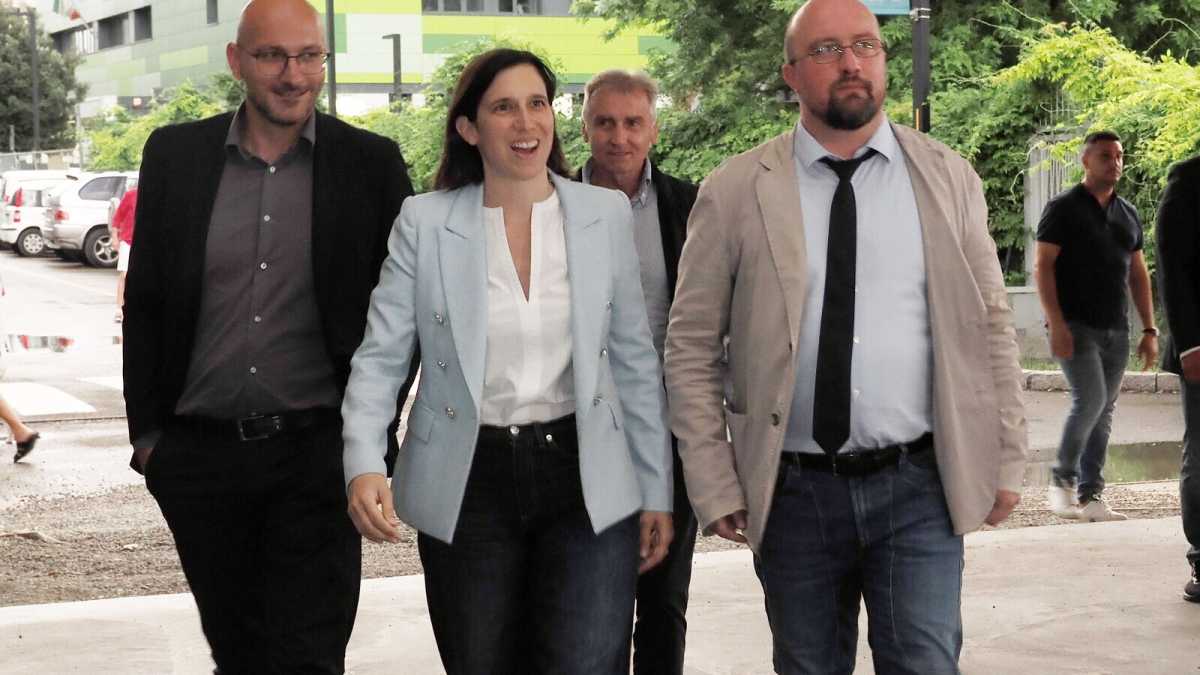 Immagine di Taruffi in cravatta: “Le elezioni si vincono con i giovani. Il popolo di Prodi è cambiato. Siamo più credibili di Meloni”