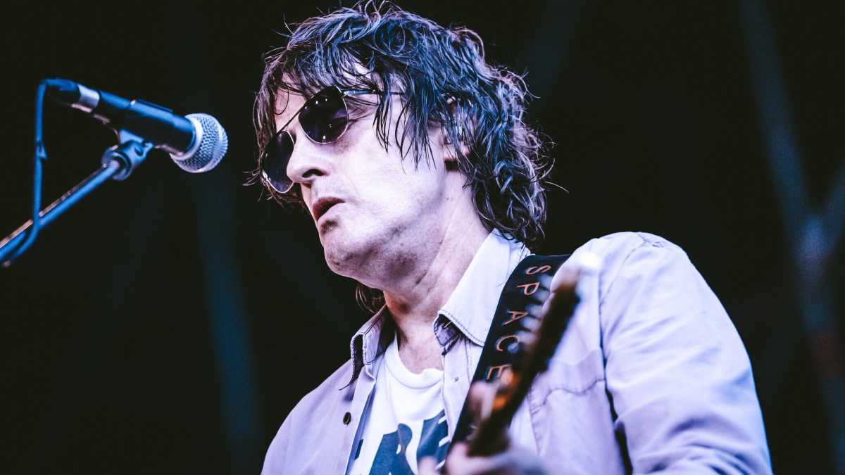 Immagine di Chiacchierata con Jason Pierce degli Spiritualized, l’artista riluttante che continua a inseguire l’impossibile