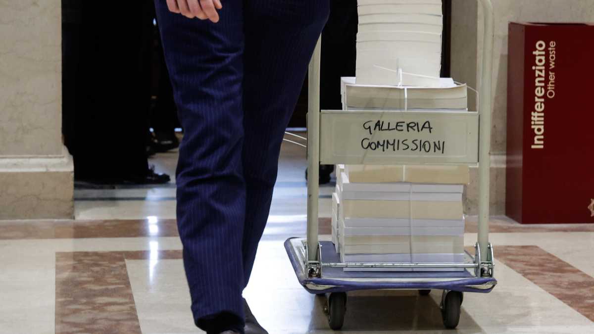 Immagine di Bonus tombe, banche e un nuovo condono. L’assalto ai conti della maggioranza. Pd e 5s dimenticano la patrimoniale