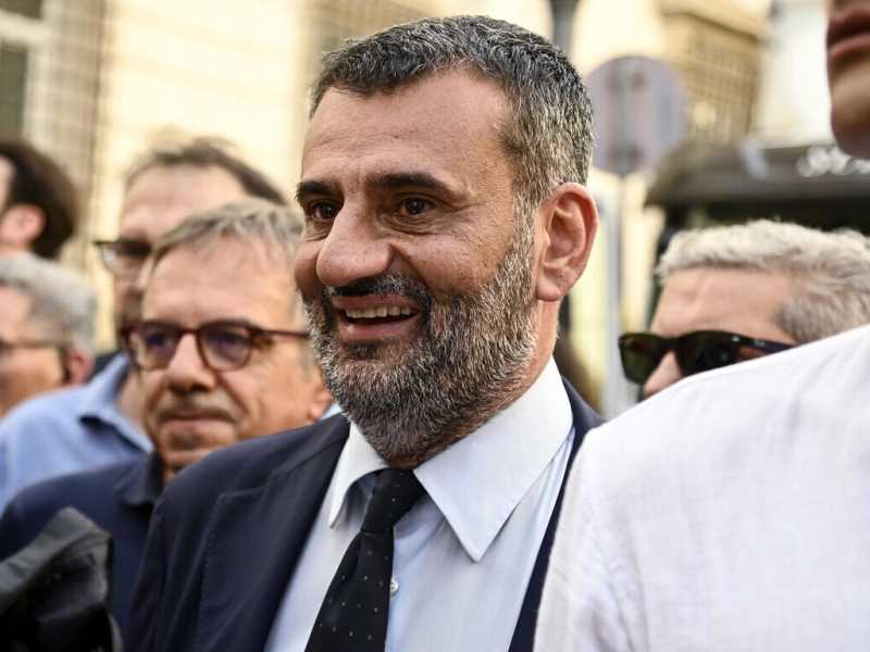 Decaro ai suoi: “Non votate gli scappati di casa”. Il deputato Pagano replica piccato: “Siamo persone perbene”