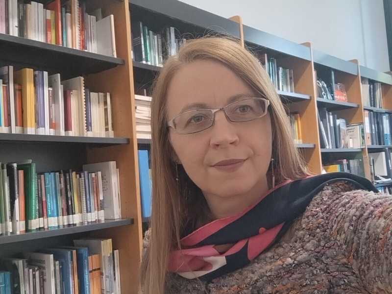 Laura Ballestra: “Le biblioteche sono uno strumento di felicità”