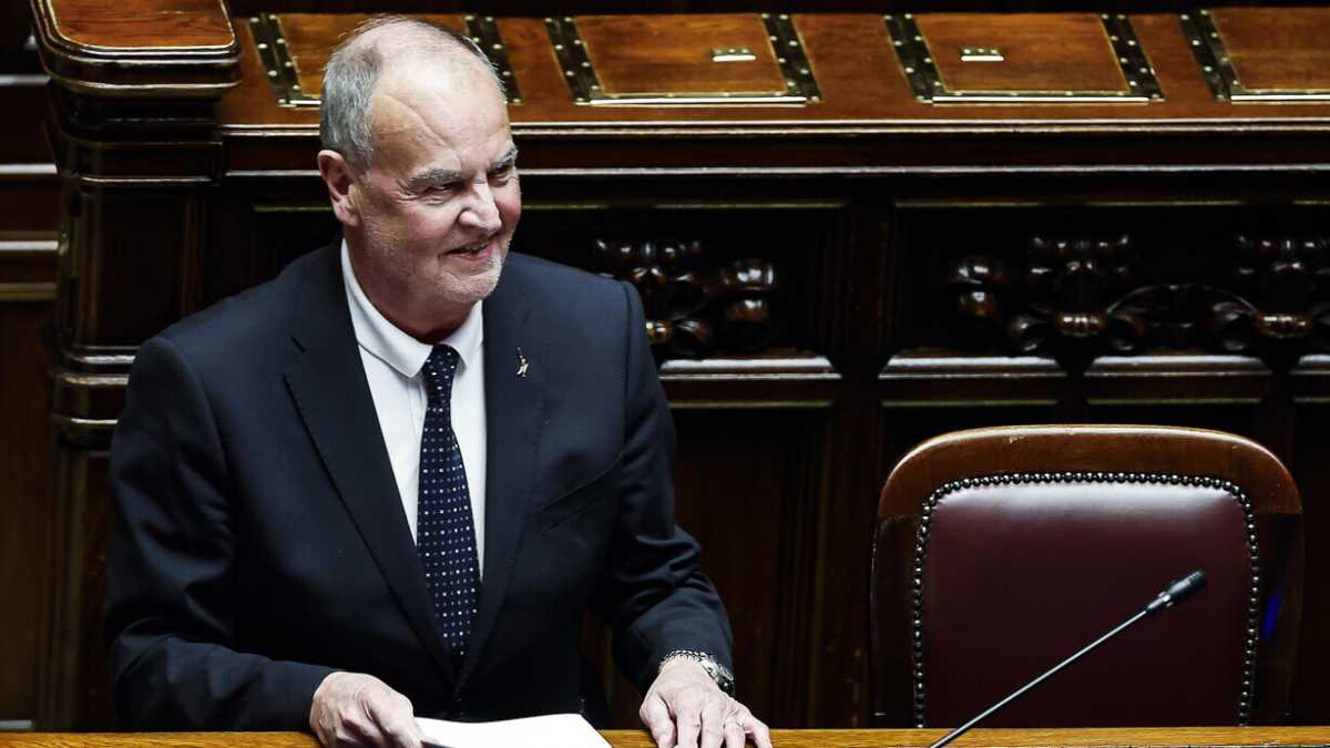 Immagine di L'Autonomia precipita sulle regionali. Calderoli annuncia: "Pronte le pre-intese". Fico: "Blitz per colpire il sud"