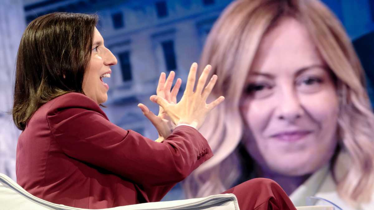 Immagine di Il complottismo creativo del governo e il campo letargo dell’opposizione