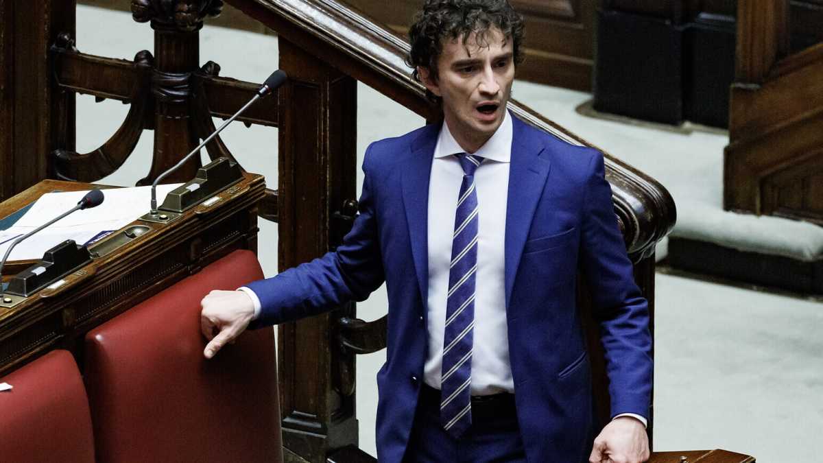 Immagine di Storia politica, familiare di Galeazzo Bignami, il più duro dei duri di Giorgia Meloni