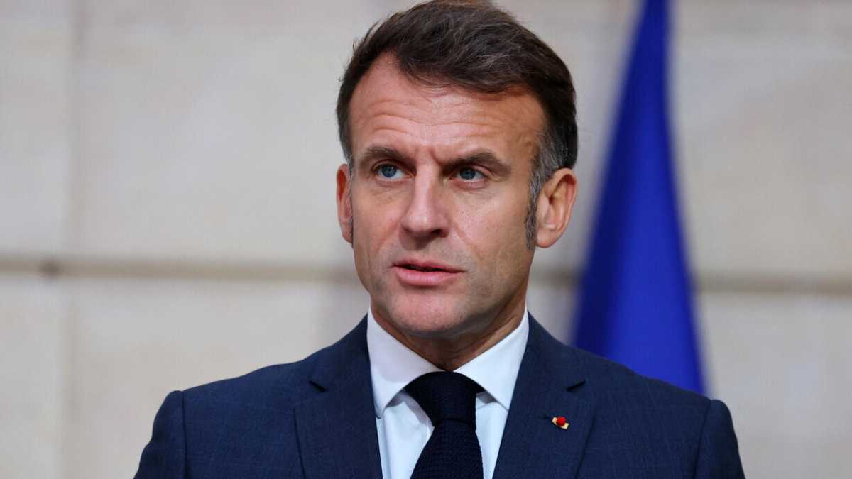 Immagine di Macron vuole proteggere i ragazzi (e la democrazia) dalla dittatura dell’algoritmo