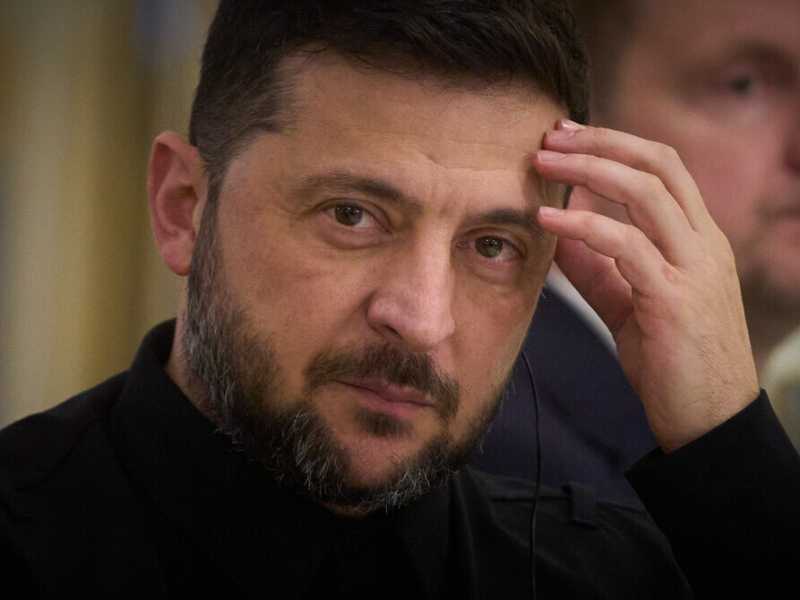 Zelensky riceve la bozza di Witkoff e vede varie strade senza finire con le spalle al muro