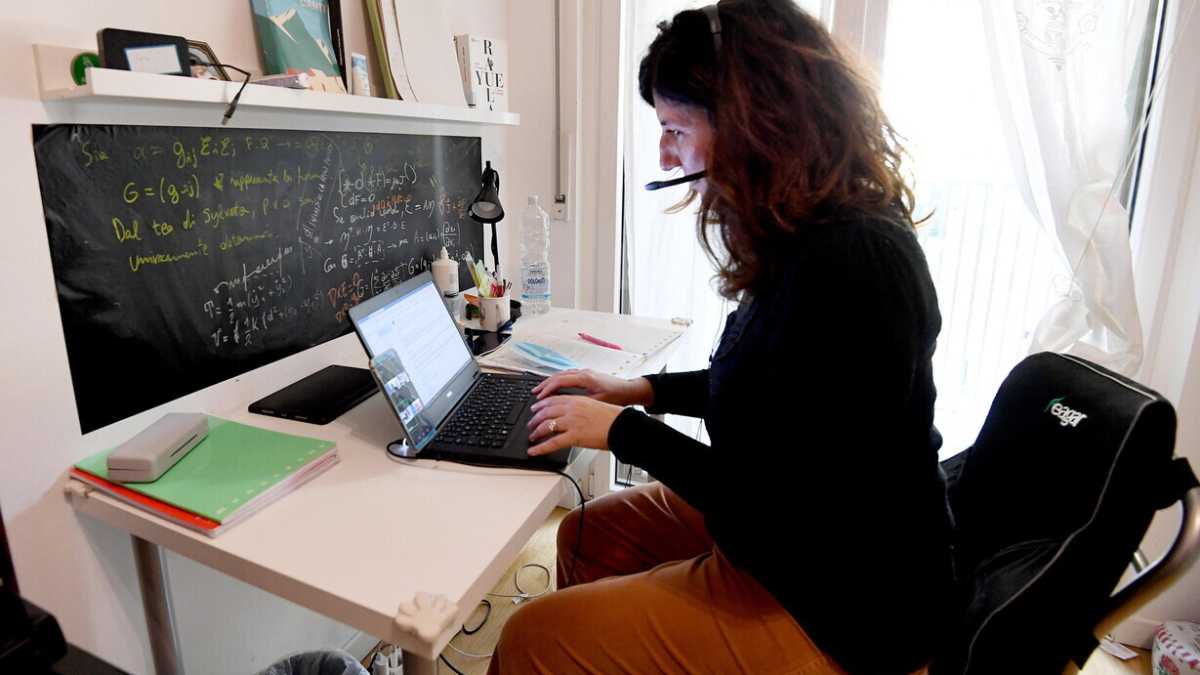 Immagine di Per Bankitalia lavorare da casa non fa danni. Parla Del Conte