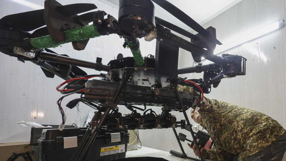 Immagine di Nuovi modi per non vedere la realtà. Lettera da un cielo di piombo