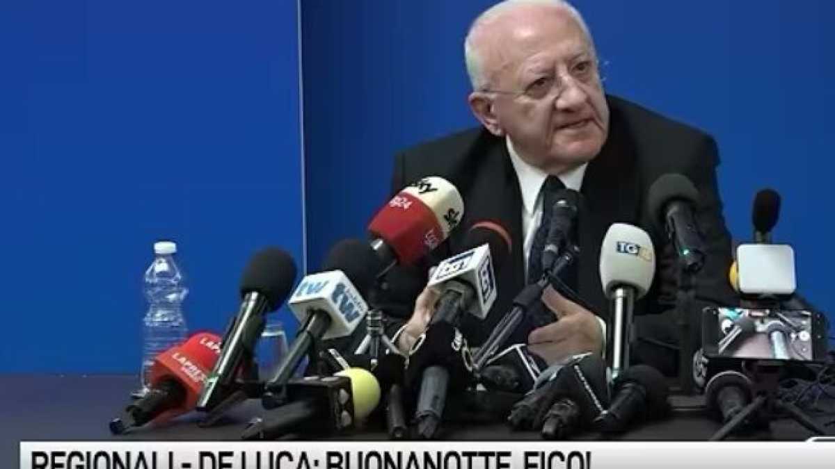 Immagine di Forza Italia per De Luca. "Vincenzo è il passato, il presente, il futuro", dice il deluchiano candidato con Cirielli