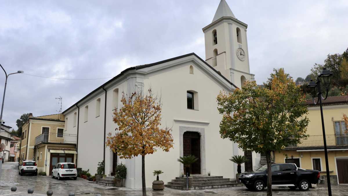 Immagine di I privilegi dell’Italia vuota e asincrona