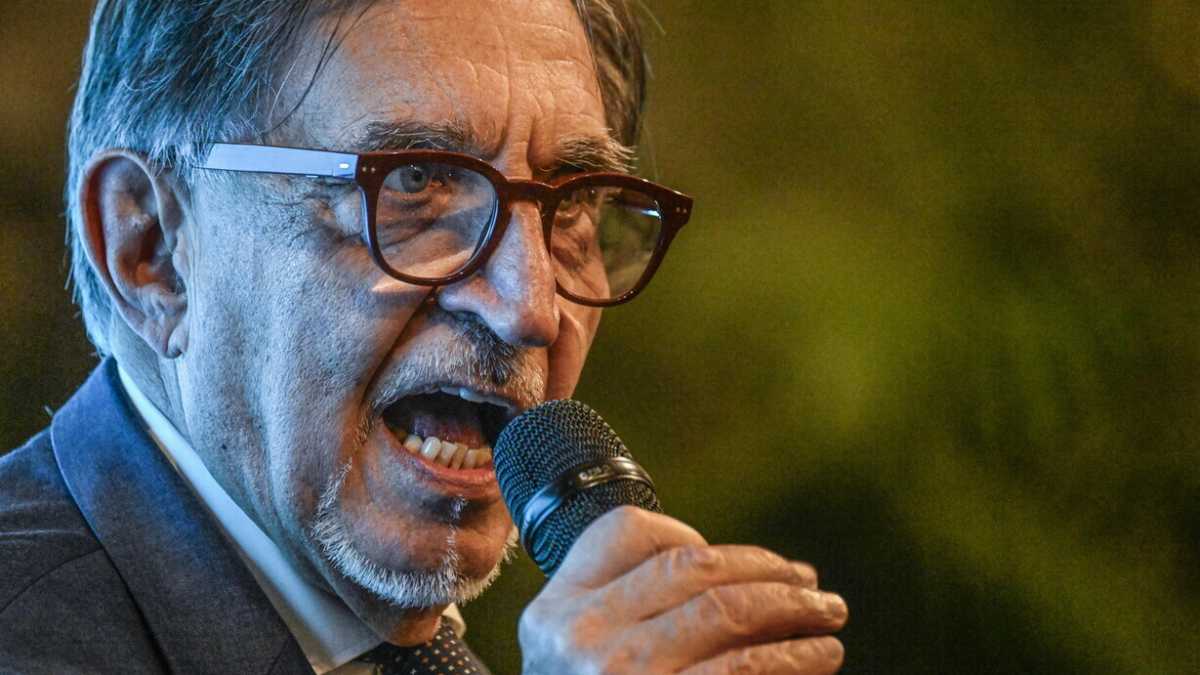 Immagine di La Russa: "Meglio se Garofani lascia l'incarico al Consiglio supremo di Difesa"