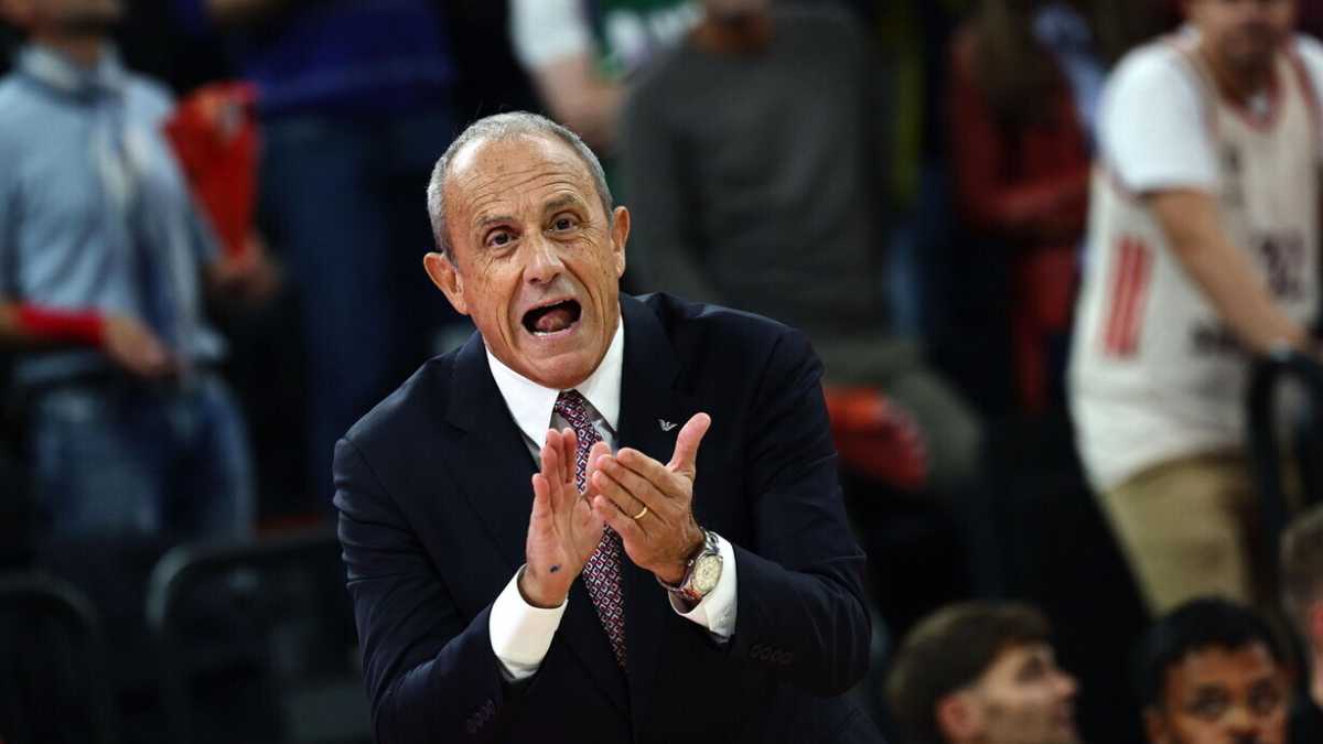 Immagine di Ettore Messina si è dimesso. L'Olimpia Milano cerca di rianimarsi con Peppe Poeta in panchina