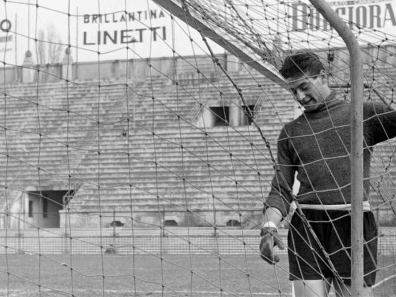 Lo chiamavano Tenaglia. La vita tra pali e gossip di Lorenzo Buffon