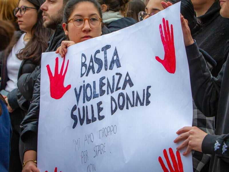 “Il reato di femminicidio è inutile, illogico e di difficile applicazione”. Parla la prof. Elena Mattevi