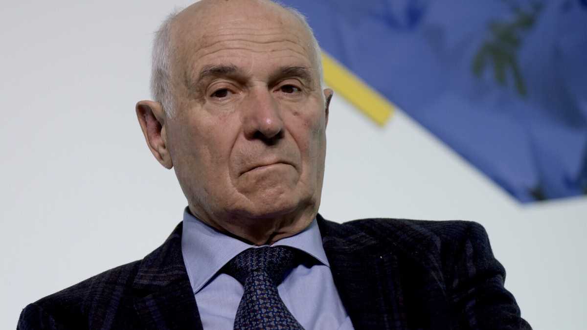 Immagine di "La leva obbligatoria non torna. Servono competenze, non soldatini". Parla il generale Camporini