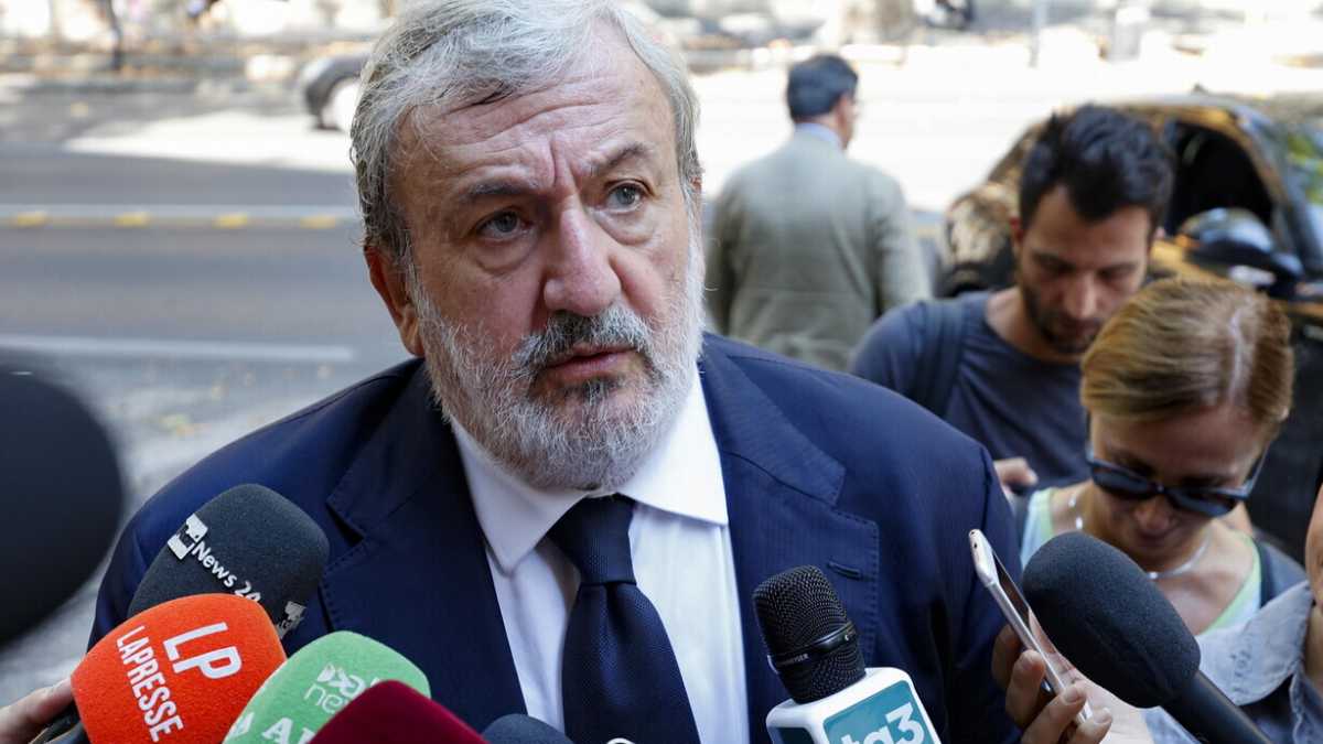 Immagine di Il caso Emiliano e il silenzio dell’Anm