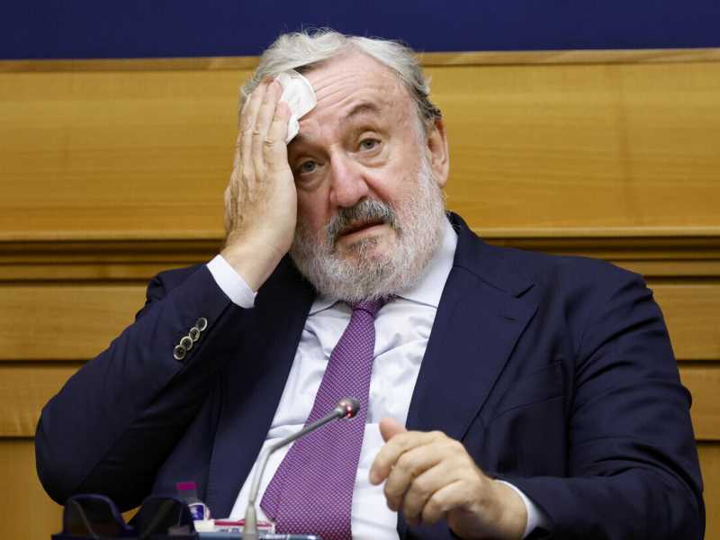 Michele Emiliano (foto LaPresse)