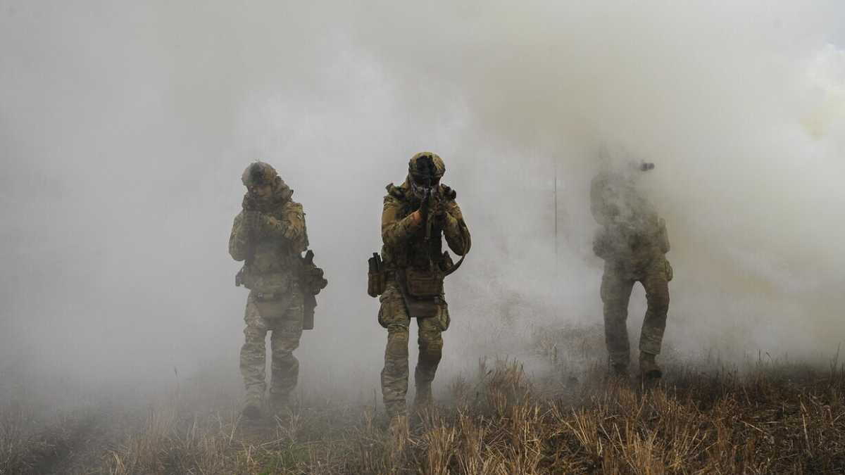 Immagine di Oltre l'Ucraina. L’illusione della bandiera bianca