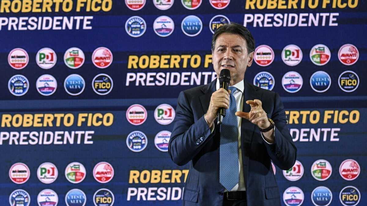 Immagine di Conte: "Siamo diversi dal Pd. Sulla leadership non ci faremo dettare l’agenda"
