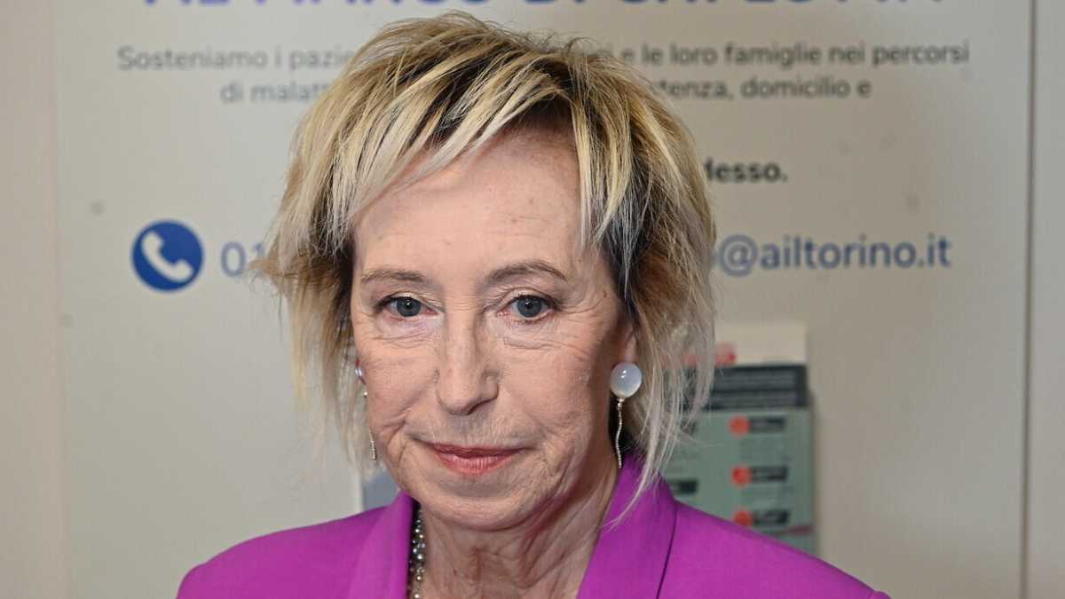 Immagine di Outlet Moratti. La svendita di Letizia e lo sconcerto degli artisti