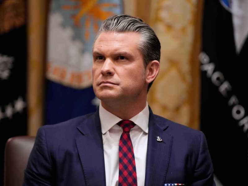 Con il Pentagono non si riesce più a parlare, dicono i tedeschi. Il tragico Pete Hegseth