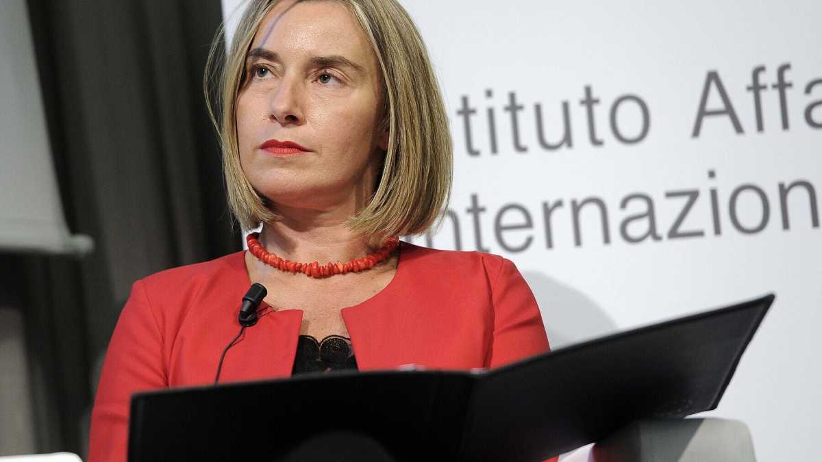 Immagine di Il passo indietro di Mogherini: dopo l'inchiesta, lascia la guida del Collegio d'Europa