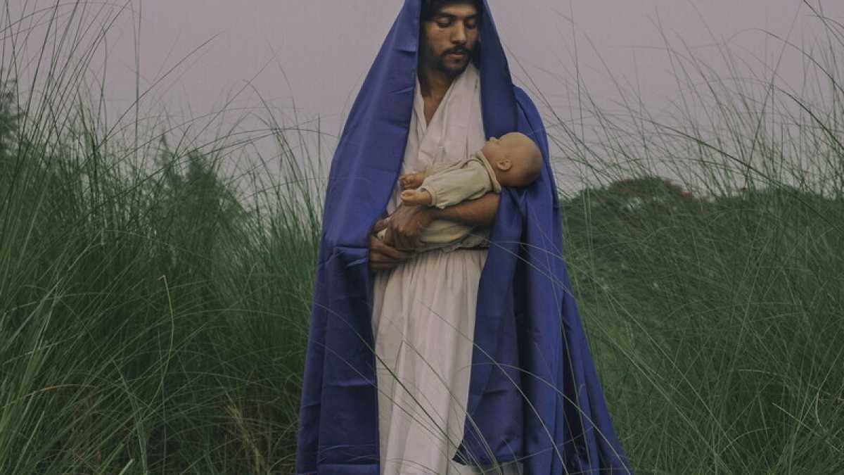 Immagine di La Madonna trans che piace ai vescovi