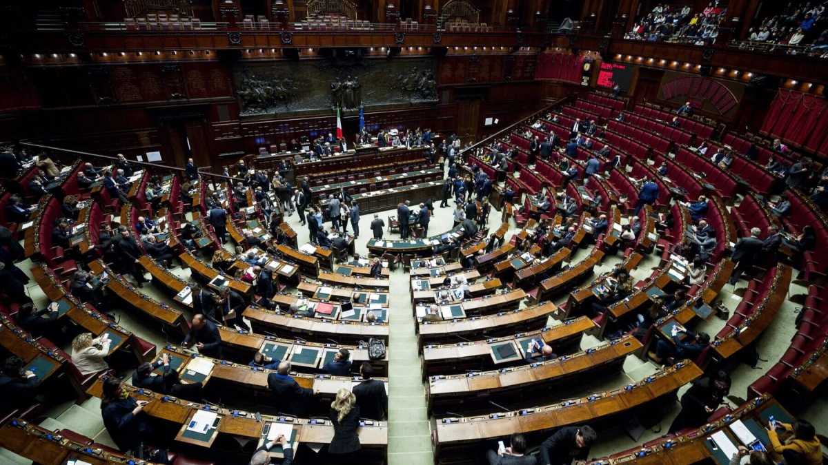Immagine di Oro Bankitalia, "Salvate il soldato Malan", dice Misiani (Pd). Borghi consiglia FdI: "Usate il mio testo del 2019"