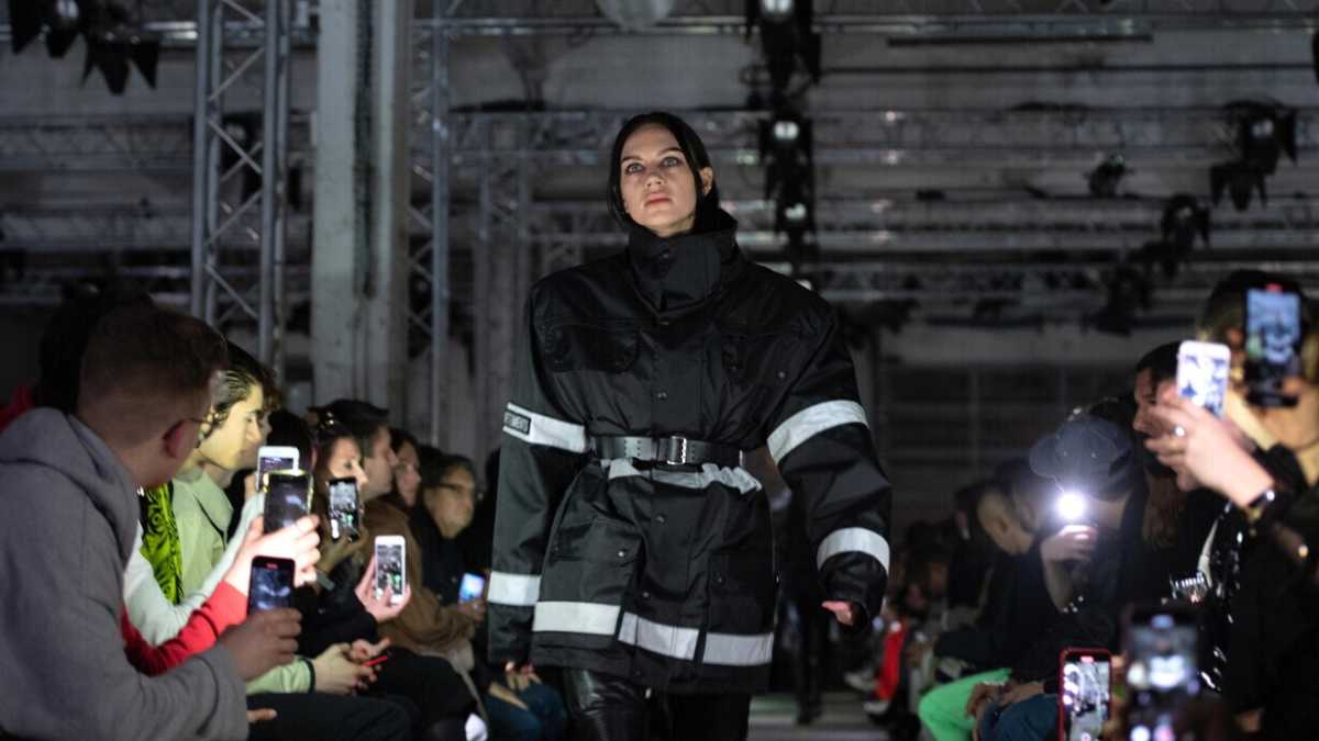 Immagine di Fra abito e costume: Demna e le bad girls