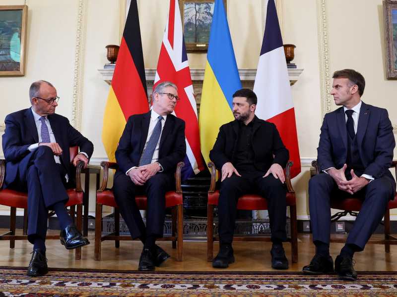 Il giro diplomatico di Zelensky con un nuovo piano sul tavolo (che il Cremlino ha già rifiutato)