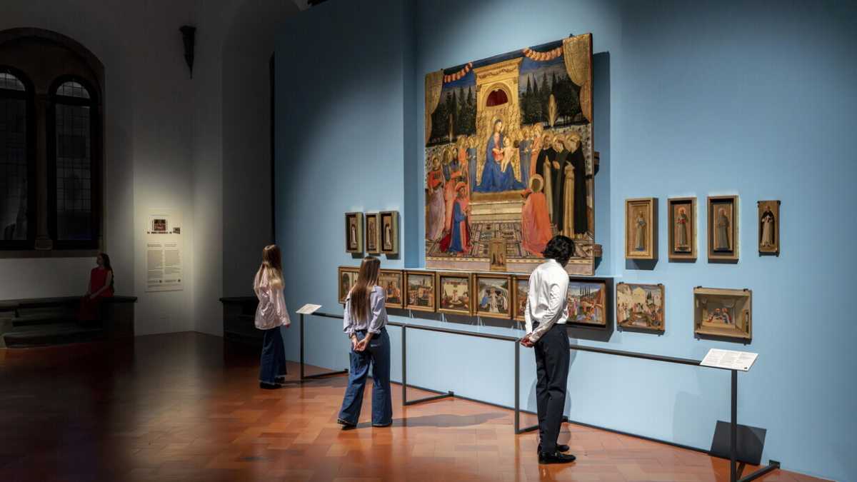 Immagine di La smania di fotografare il Beato Angelico. Il paradosso della “reliquia” digitale