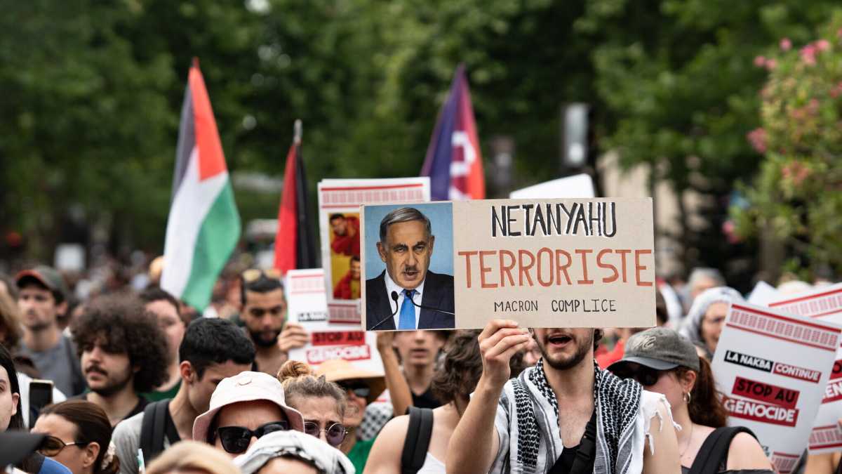 Immagine di Enthoven contro Mélenchon (di nuovo). Anche in Italia serve una resa dei conti sull'antisemitismo