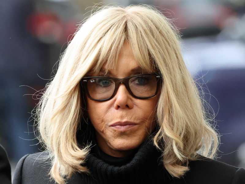 Bravo Brigitte! La première dame contro slogan e processi senza prove