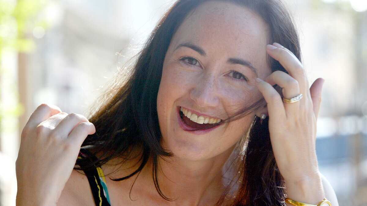 Immagine di Sophie Kinsella non ha scritto libri “per donne”, ma per chiunque abbia senso dell’umorismo