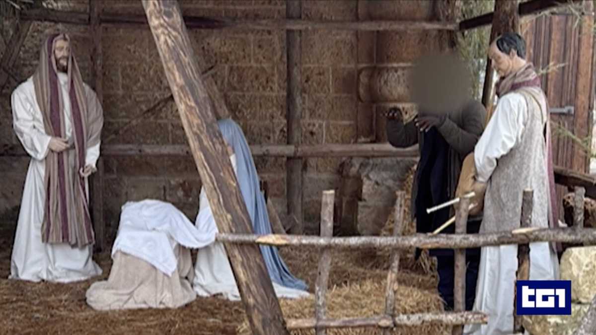 Immagine di Il presepe natalizio accoglie tutti. Anche un latitante di Galatone