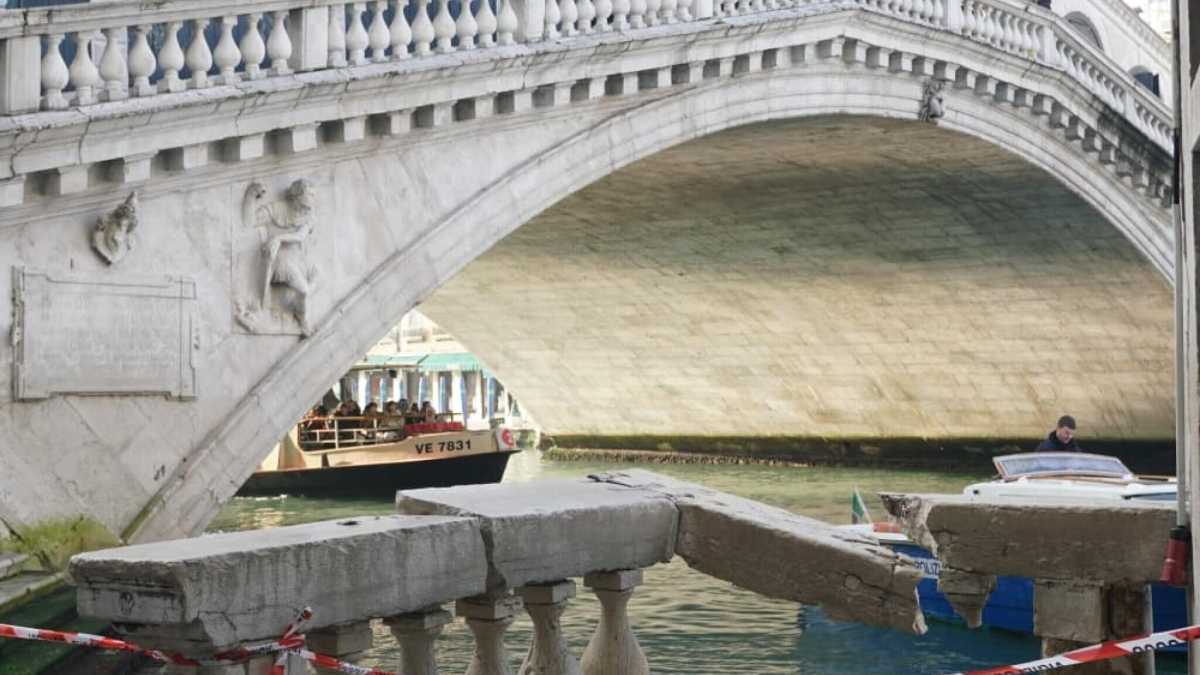 Immagine di Il Grinch veneziano. Come interpretare il furto di una barca carica di doni sul Canal Grande