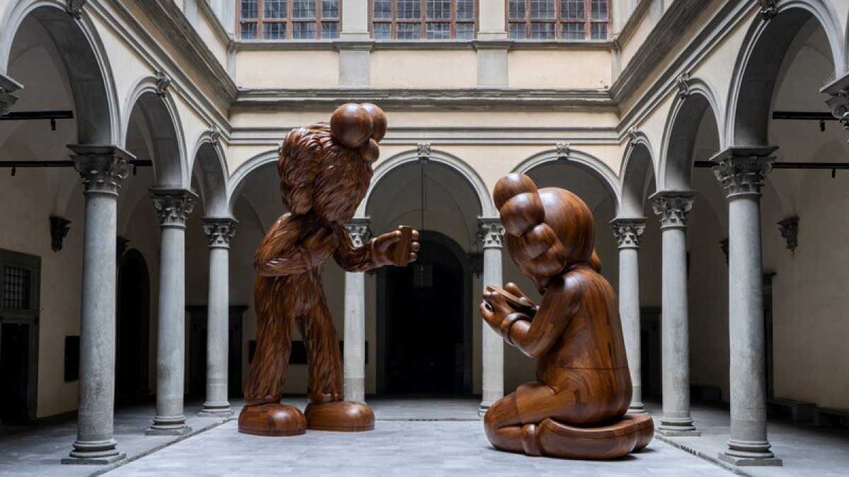 Immagine di Che arte del Kaws. A Palazzo Strozzi l’americano dialoga con Beato Angelico