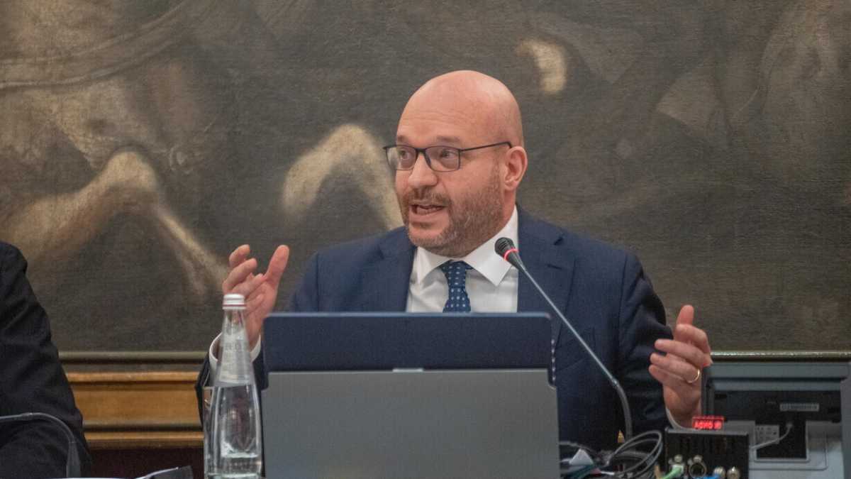 Immagine di Fontana fa il non salviniano su Putin