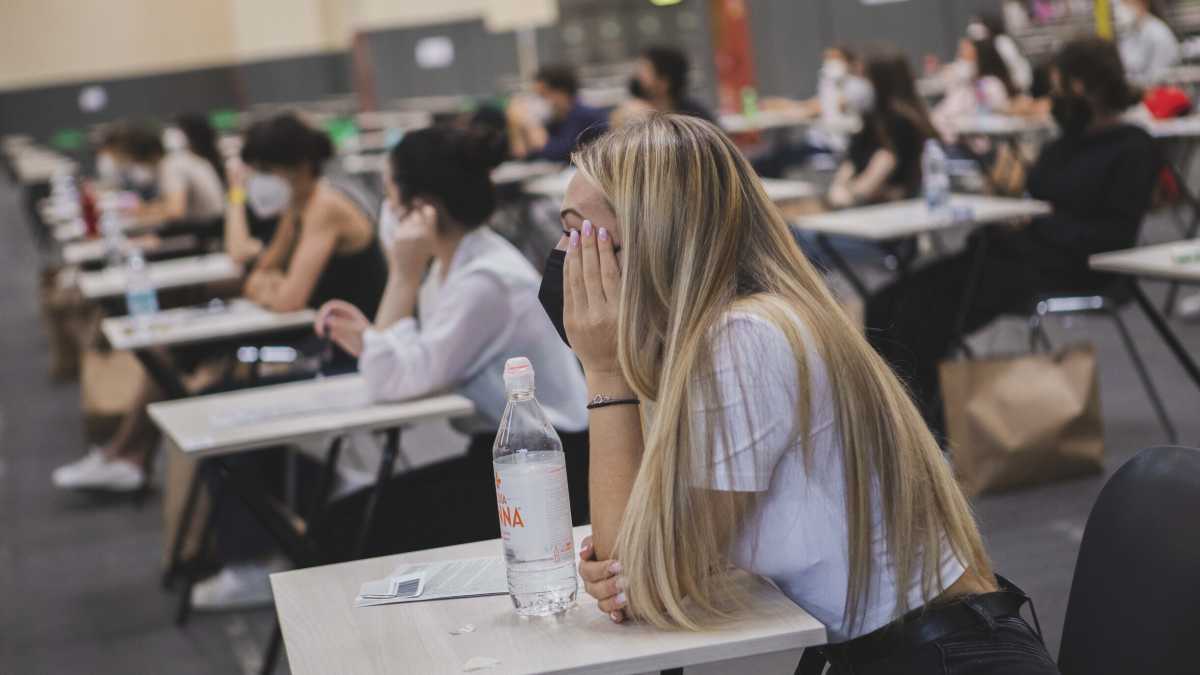 Immagine di Semestre filtro di Medicina: il “disastro” non è la selezione ma il sistema. Anche all’estero