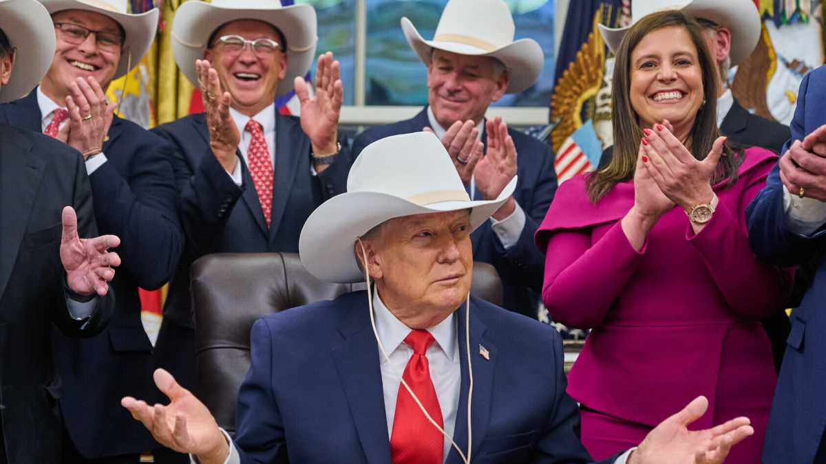 Immagine di Trump vorrebbe un suo arco di trionfo. Ma non ha nulla per cui trionfare
