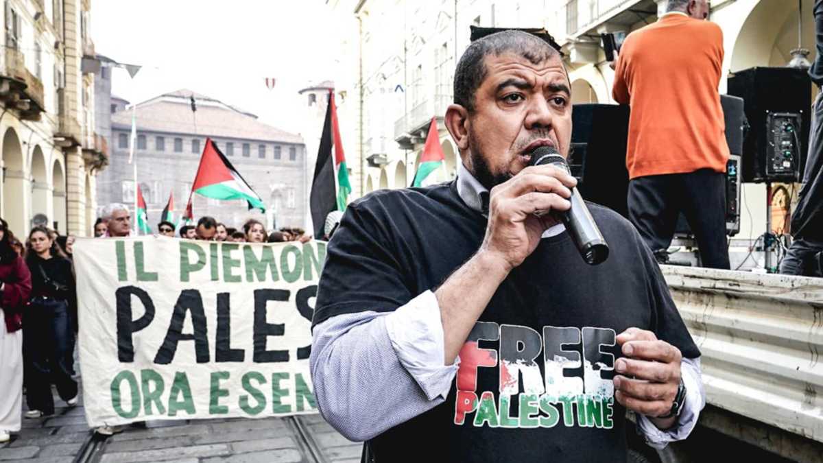 Immagine di L'imam da un lato. Tutto il resto dall'altro
