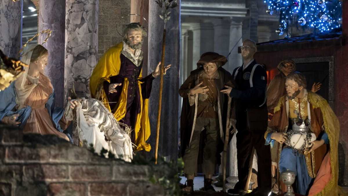 Immagine di Ormai nel presepe ci mettiamo di tutto, tranne Gesù bambino