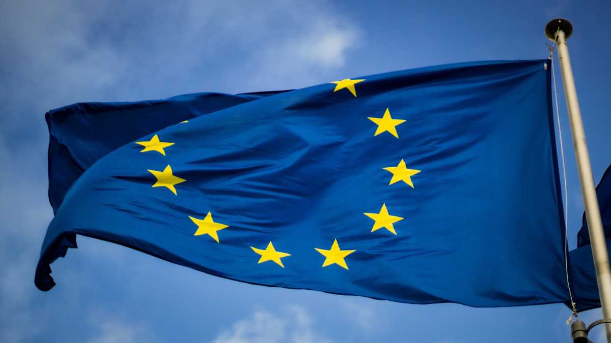 Immagine di Viva l’Europa, che è ancora al fianco dell’Ucraina. E buon Natale