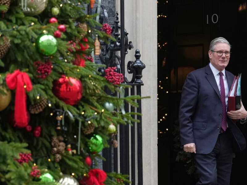 Londra è incastrata tra la Brexit da aggiustare e l’ira trumpiana contro l’Ue. E c'è sempre l’ombra russa