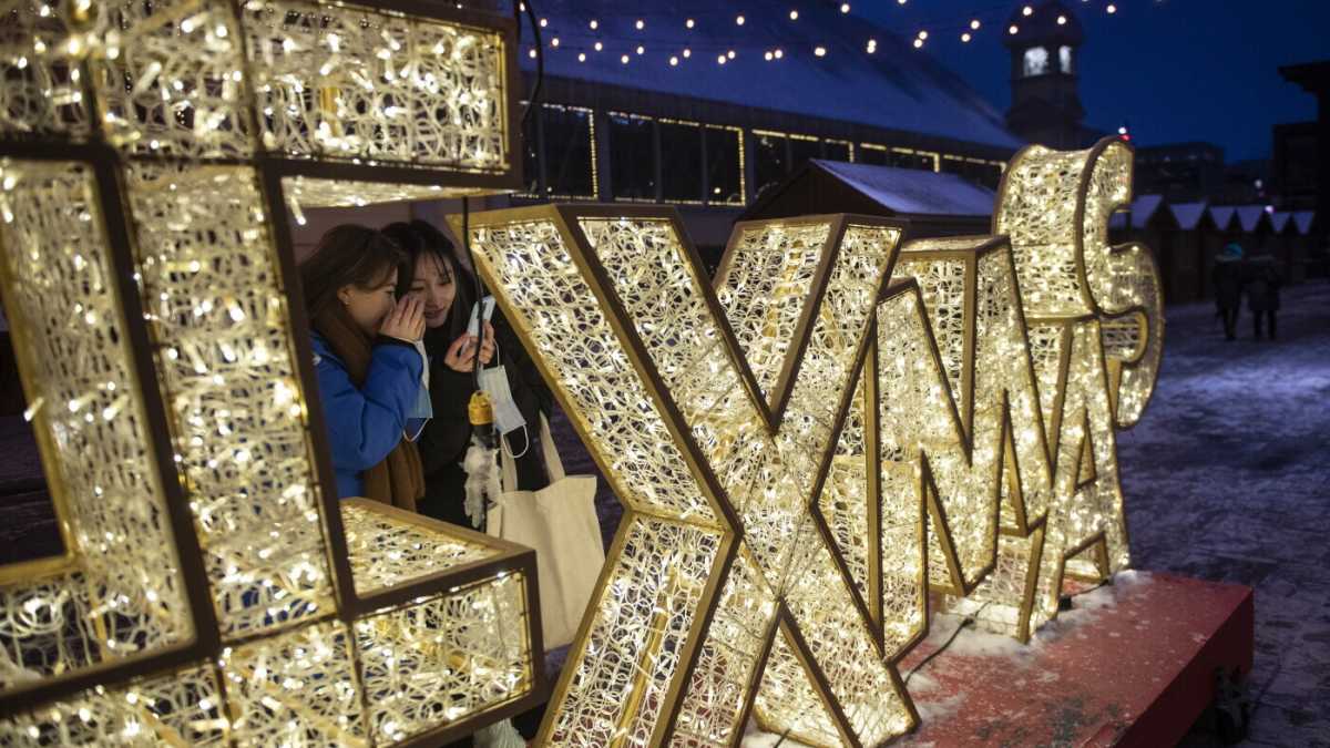 Immagine di L’intelligenza artificiale ci ruba l’amore (anche divino) dalle canzoni di Natale