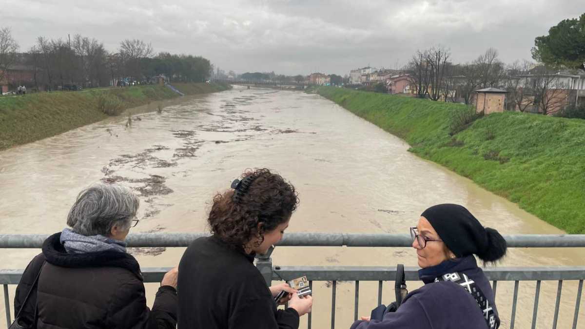 Immagine di Maltempo in Emilia-Romagna: evacuazioni per fiumi in piena nel Ravennate, ma l'allerta scende