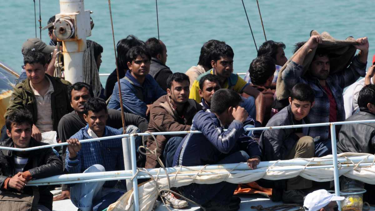 Immagine di Perché destra e sinistra non possono dire la verità sull’immigrazione