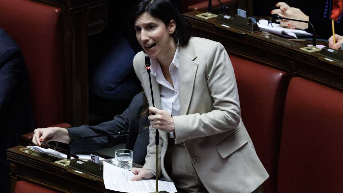 Immagine di Schlein: "Con Manfredi batto Meloni. La legge elettorale della premier? Vediamo". La notte tilt con Conte