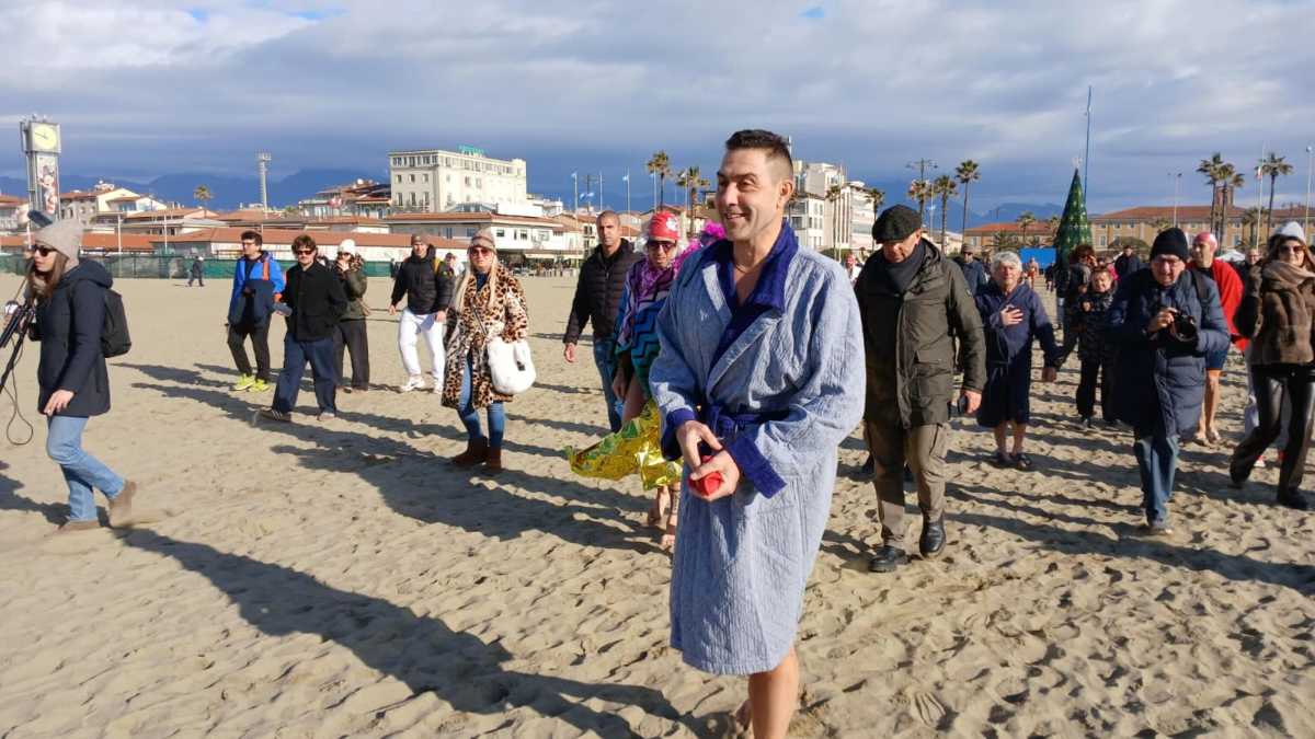 Immagine di Vannacci exit. Le faide e Kyiv accelerano la fuga dalla Lega. Il bivio di Salvini